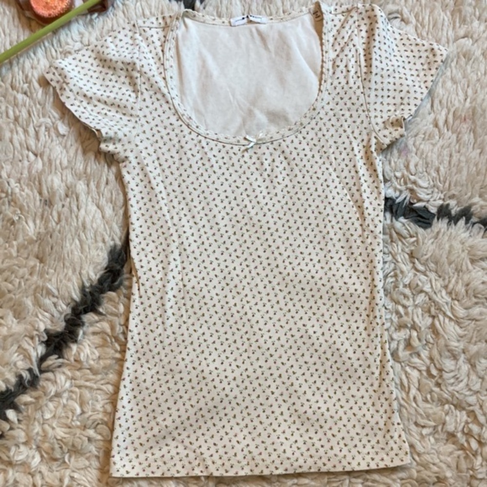 Doen Cream Short Sleeve Floral Tee